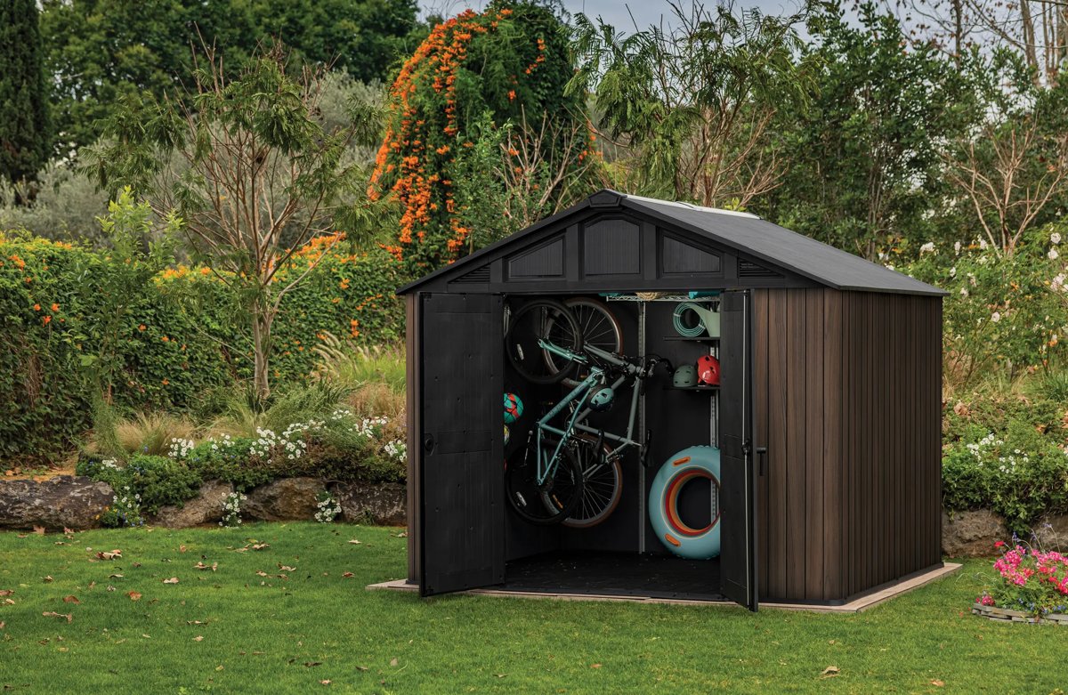 Keter Signature Summit 10x8ft lifestyle