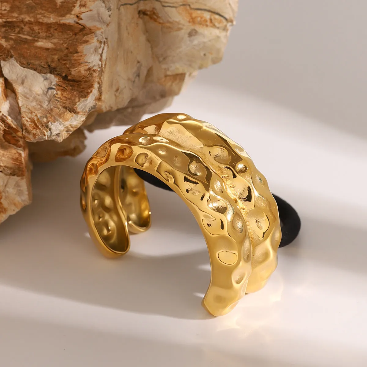 Double Hammered Arch Pony Cuff