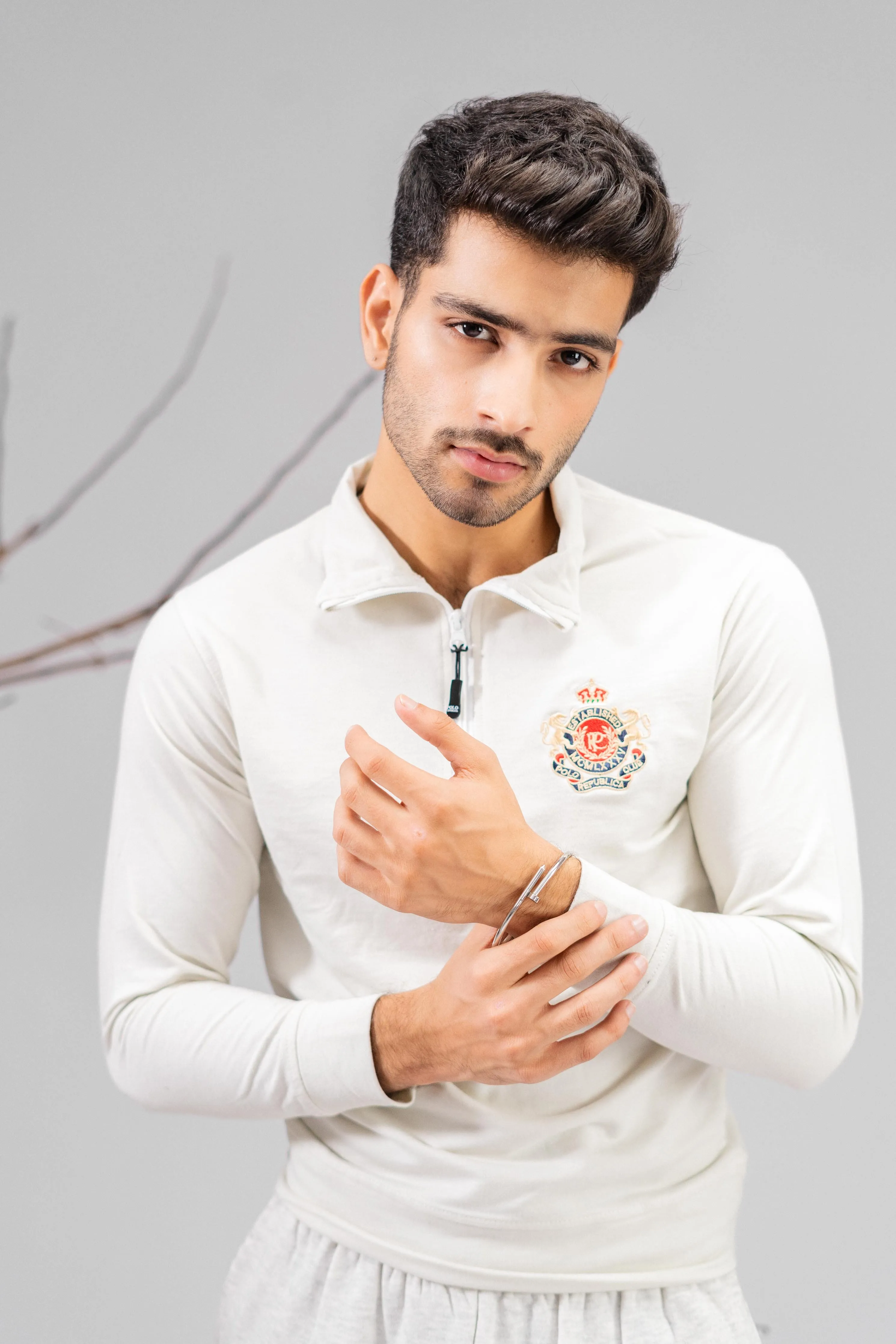 Polo Republica Men's Quarter Zipper Lion Crest Embroidered Terry Sweat Shirt