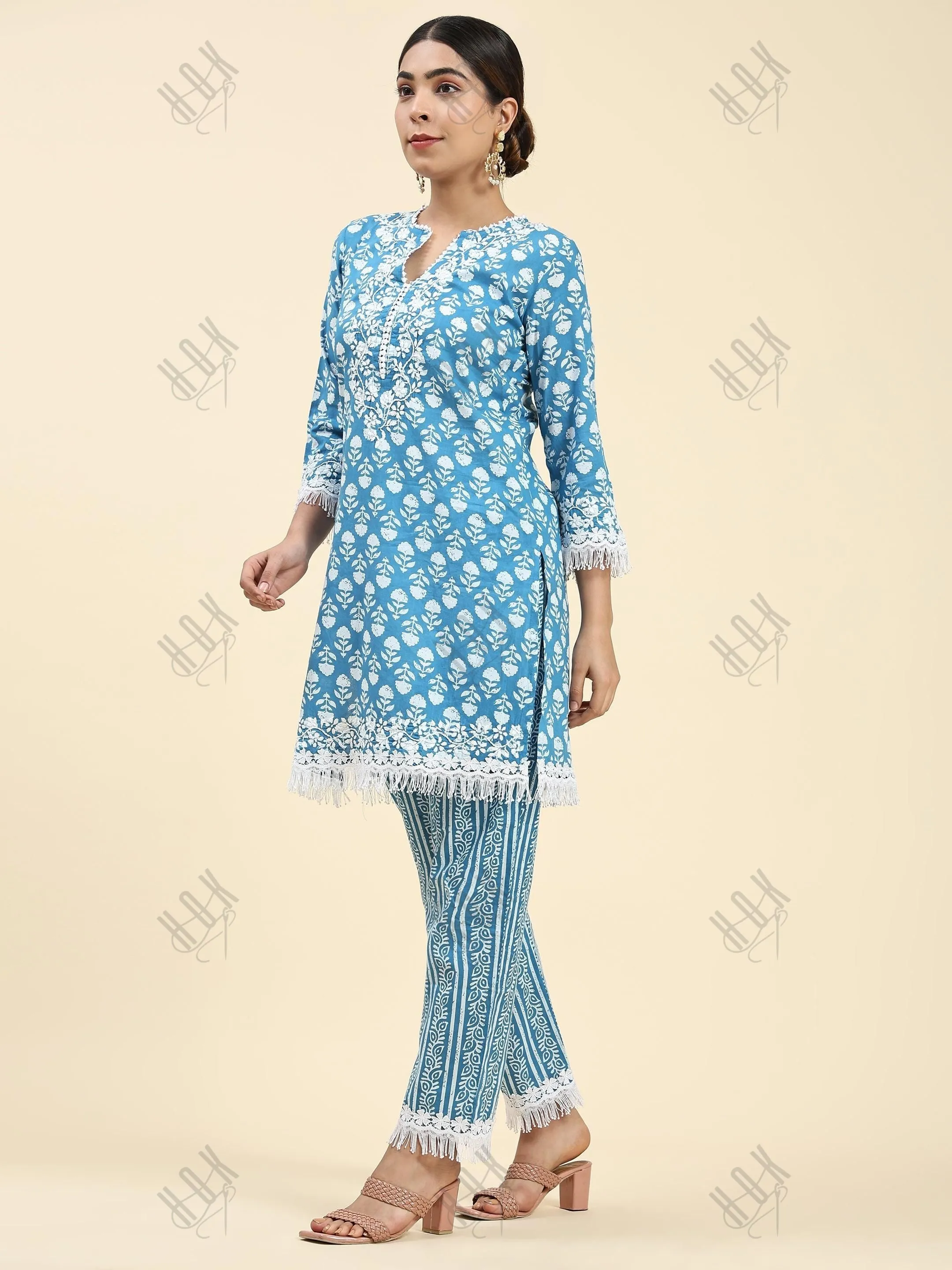 Samma Chikankari Co-ord set in Cotton for Women- Blue