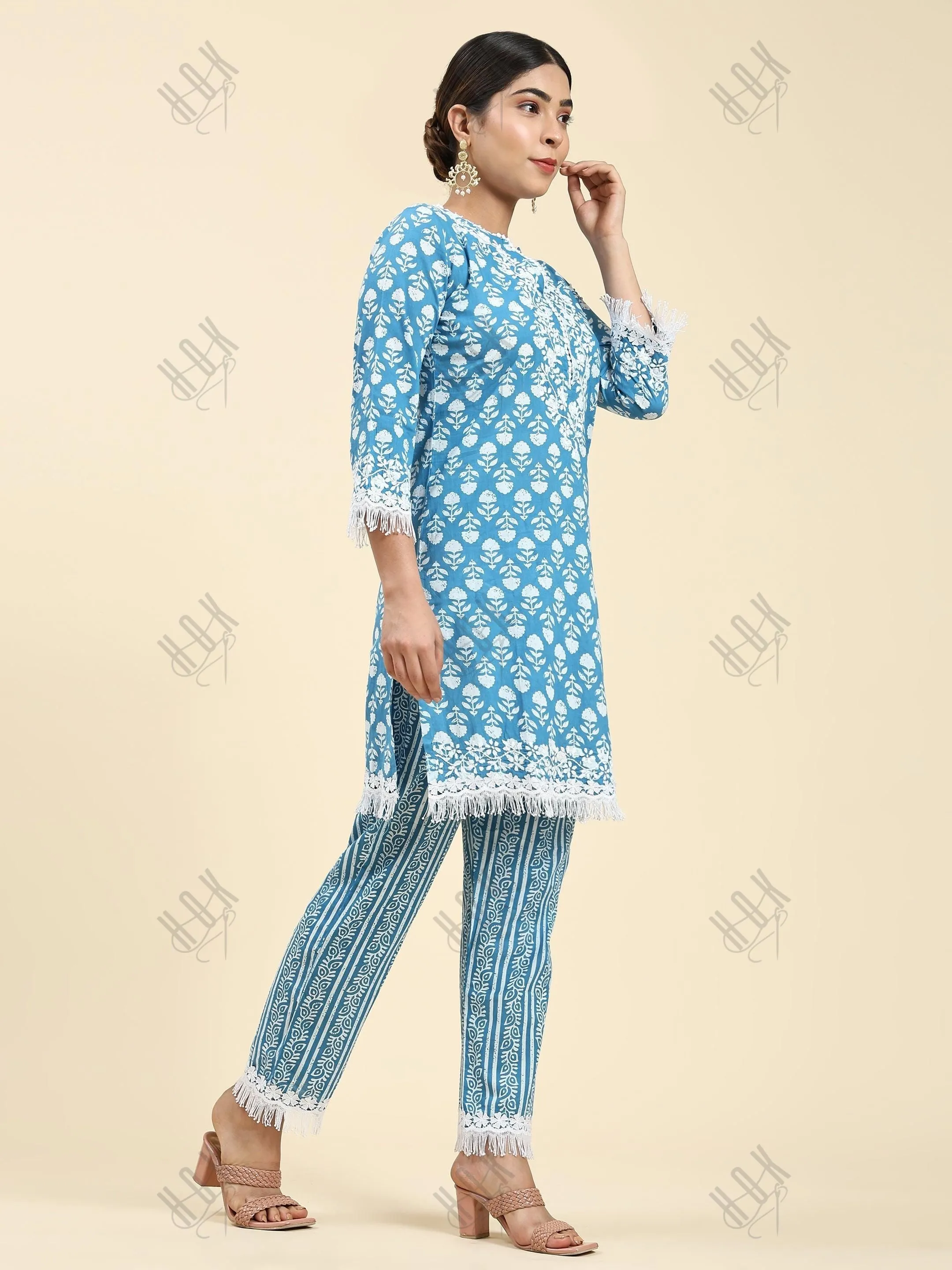 Samma Chikankari Co-ord set in Cotton for Women- Blue